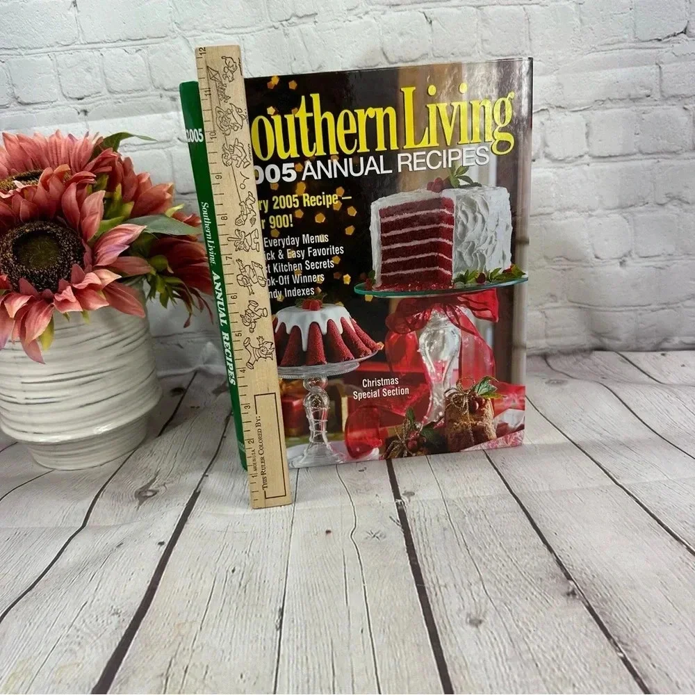 Southern Living excellent preowned